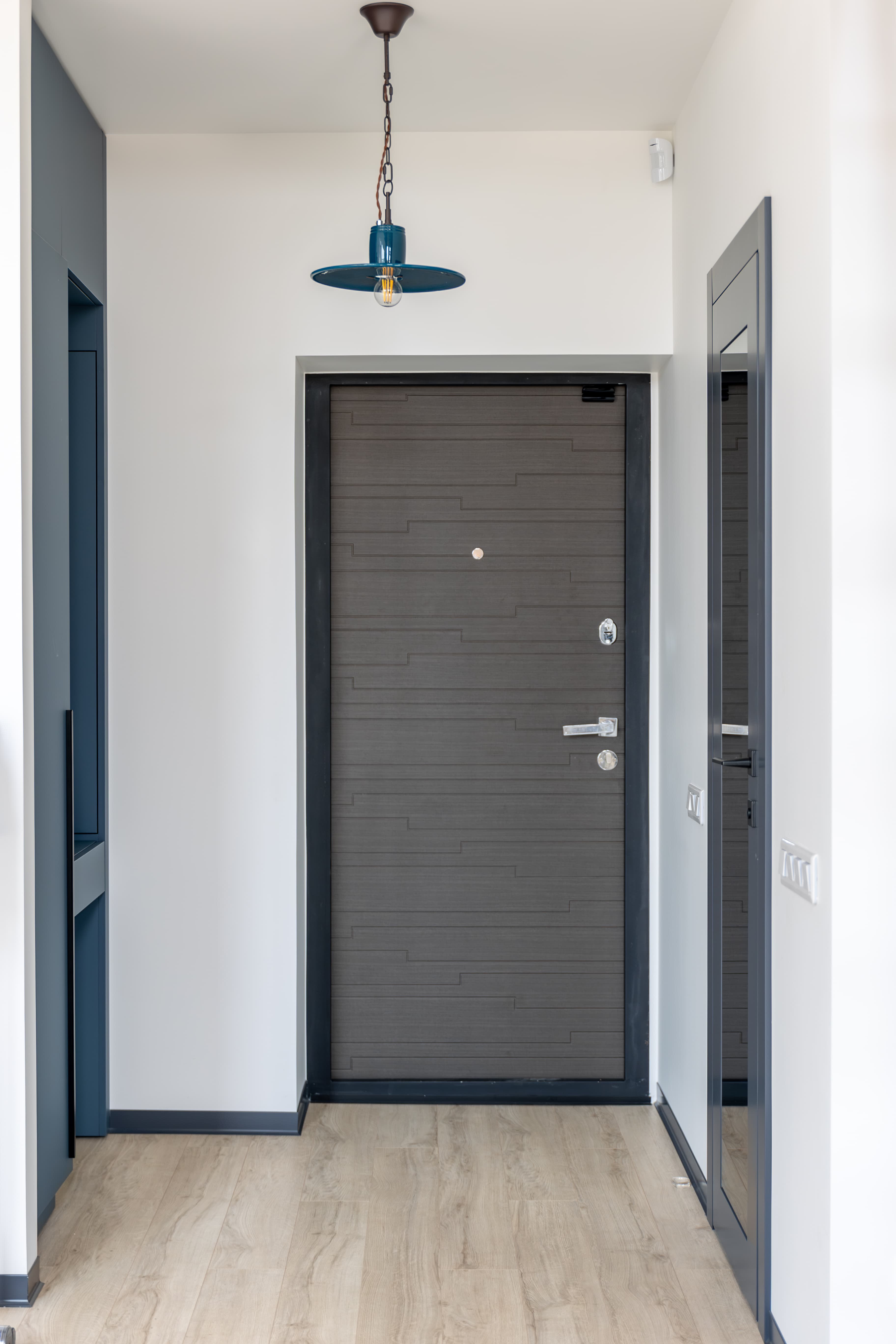 Door 3